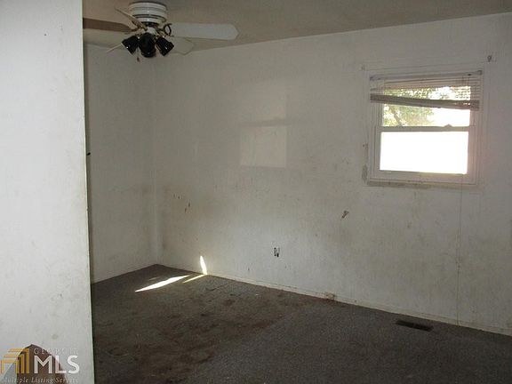 5th image of 978 Vinton Woods Dr