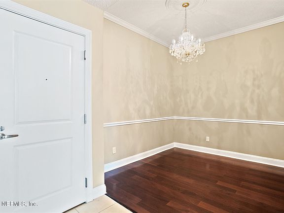 5th image of 1431 Riverplace Blvd Unit No 1402 Lo