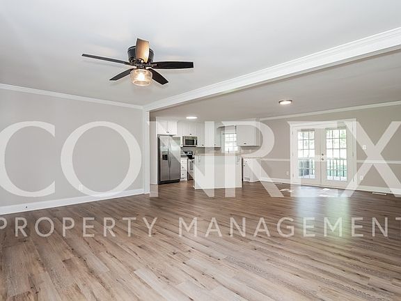 3rd image of 4400 Knightwood Dr