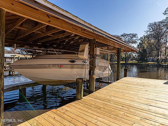 2nd image of 5542 Mariners Cove Dr