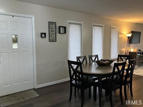 3rd image of 7566 E University Dr