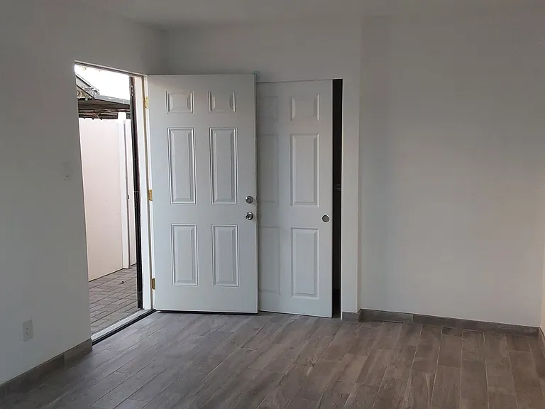 830 E Joyce Dr — Photo 7