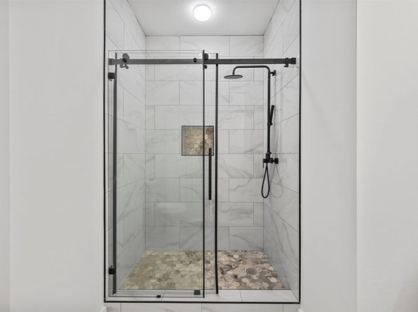 Additional property image - 613 S Montreal Ave, Dallas, TX 75208