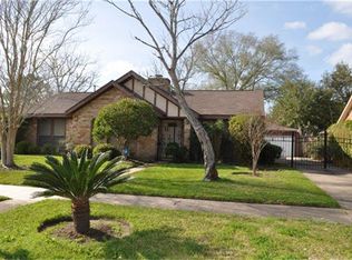 10319 Sageglow Dr, Houston, TX 77089