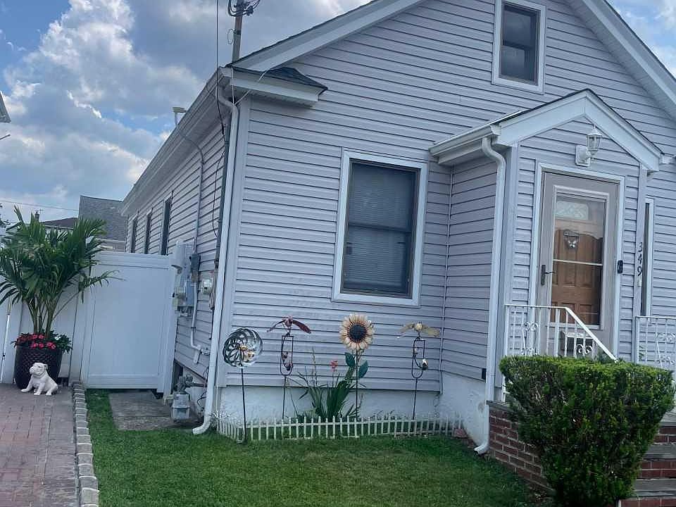1st image of 349 Werns Avenue