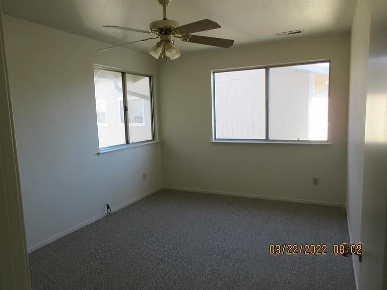 1181 Townhouse Cir #B — Photo 8