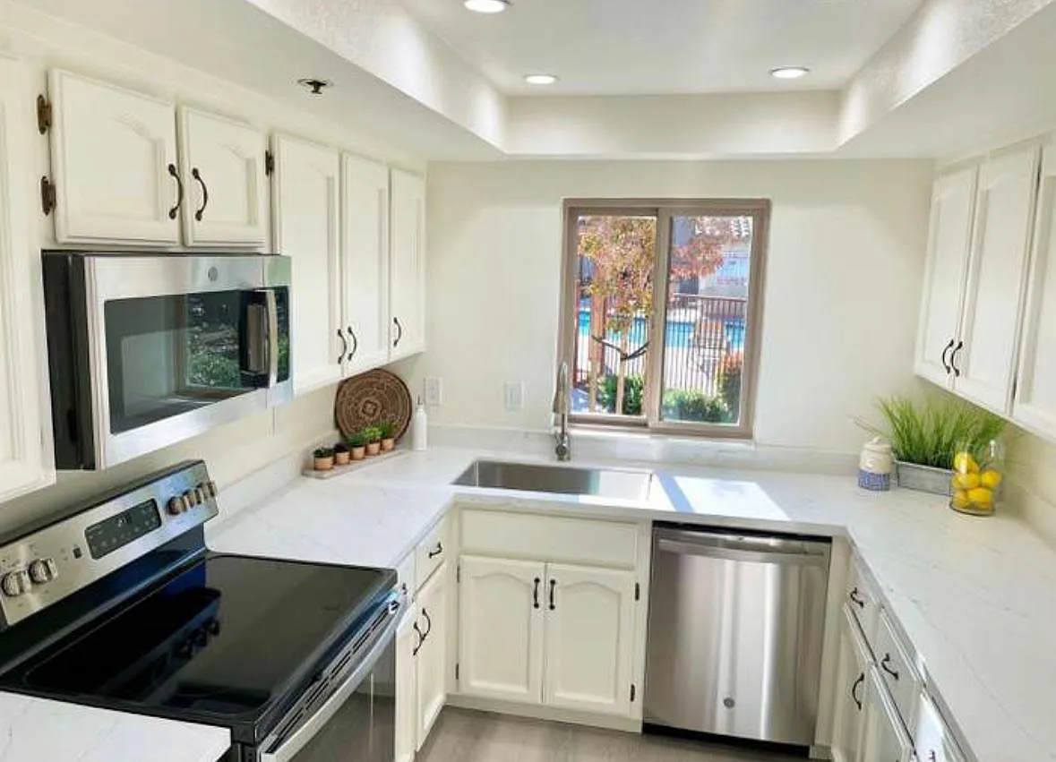 20644 Celeste Cir — Photo 1