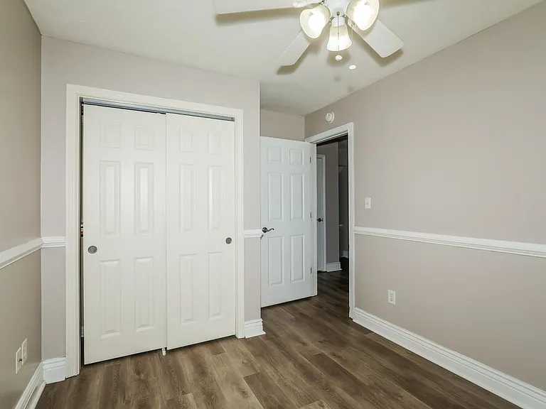 10207 Carmine Dr — Photo 14