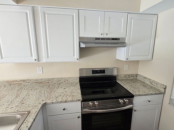5th image of 1559 7th Ave W APT C