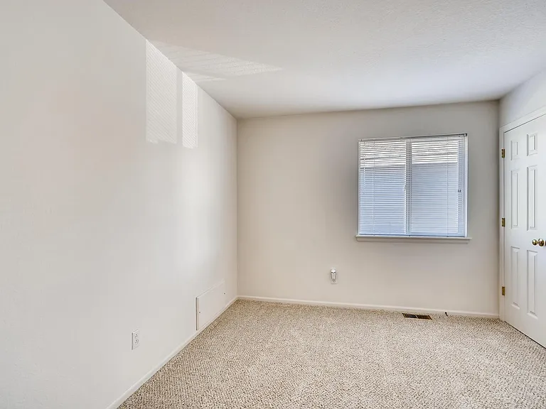 4th bedroom upstairs