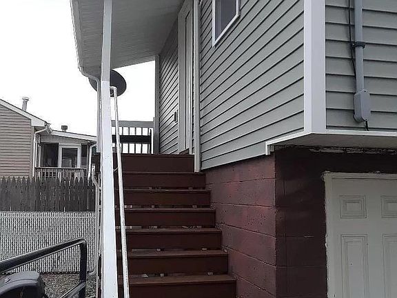 2nd image of 315 Franklin Ave