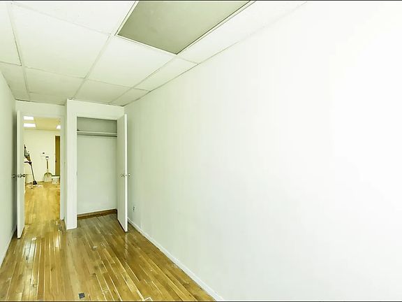 5th image of 408 8th Ave #207