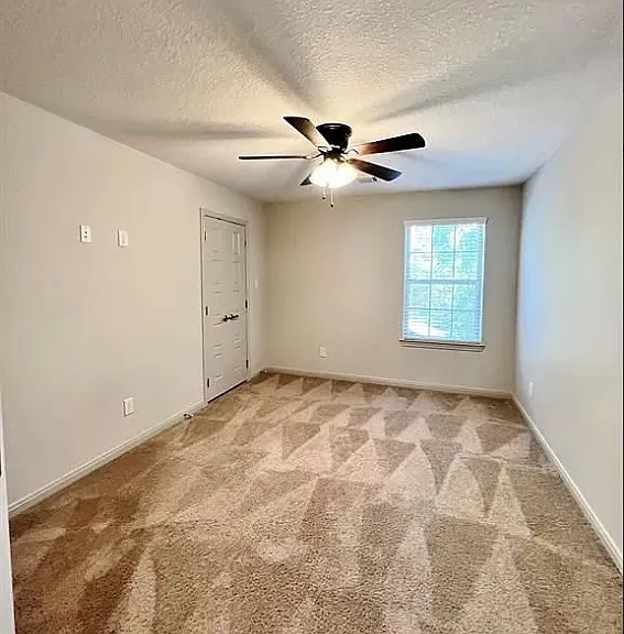 4334 W Plum St — Photo 16