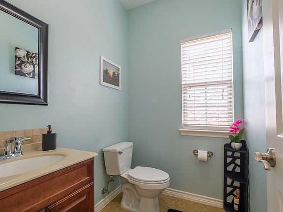 Entry Hallway Bath