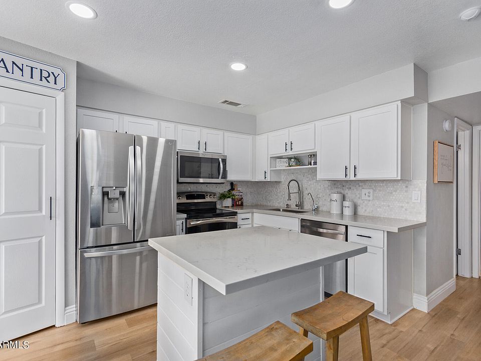 1st image of 6815 W KINGS Avenue