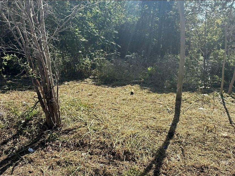 2nd image of 9605 E Independence Ave