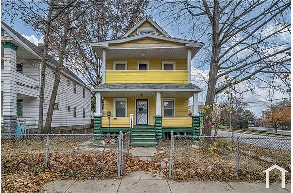 Building Photo - 2764 E 124th St #UPPER