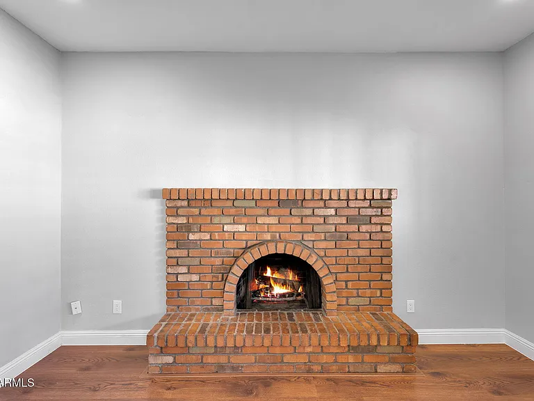 2542 W Nopal Ave — Photo 15