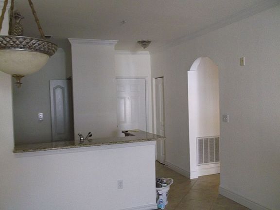 2nd image of 2731 Via Capri Unit 911