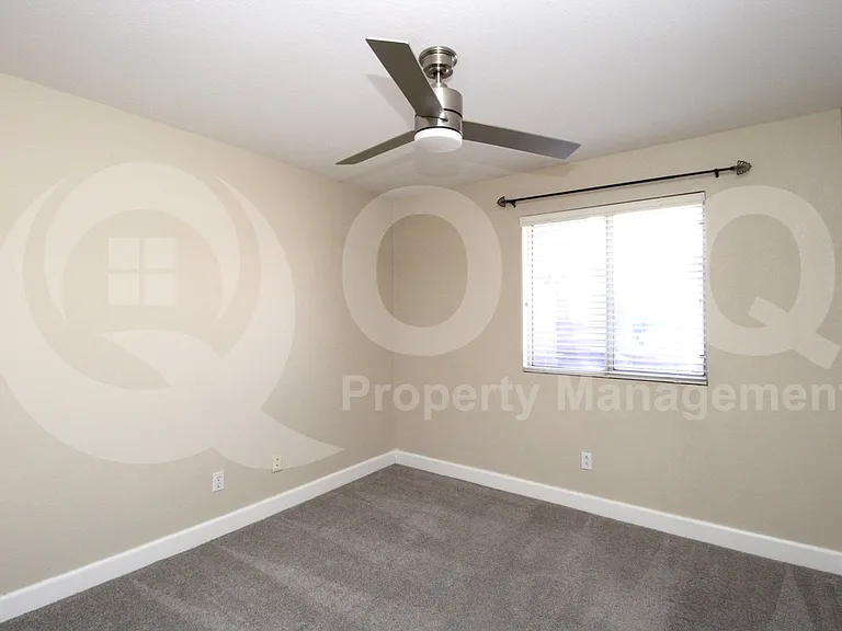 208 W Jasper Dr — Photo 14