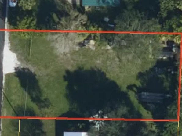 147th Ave N, Loxahatchee Groves, FL 33470
