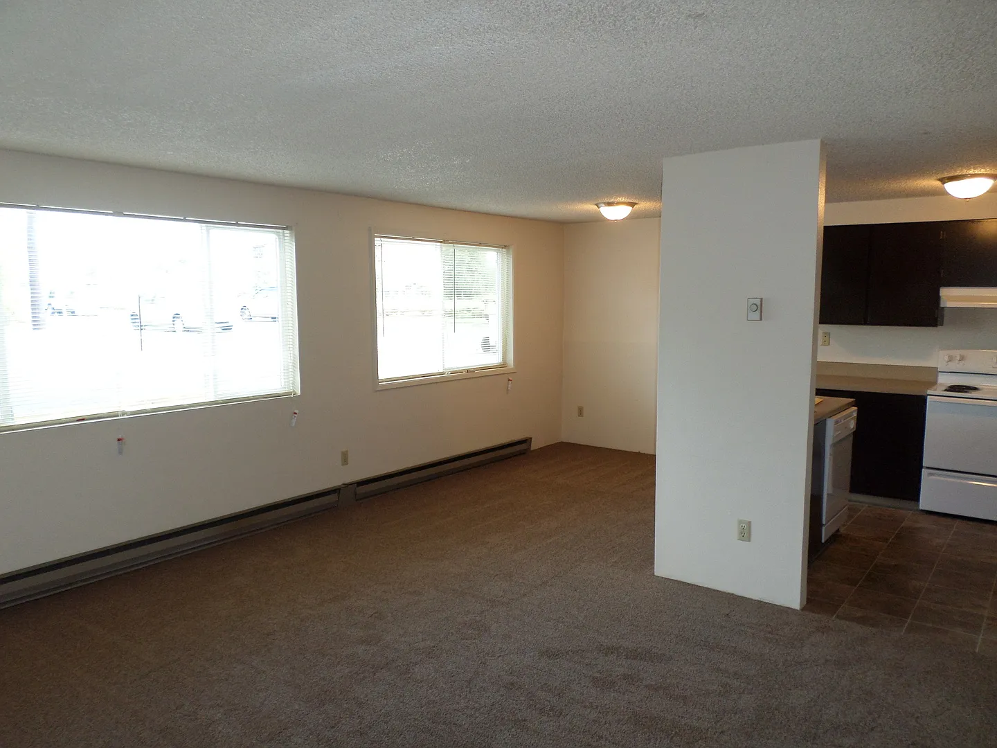 1061 Washington Apartments — Photo 4
