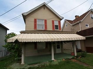 230 S 4th St, Youngwood, PA 15697