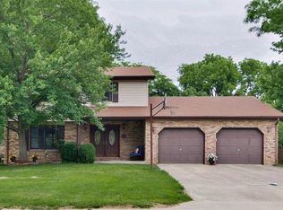 103 Chapel Dr, Collinsville, IL 62234