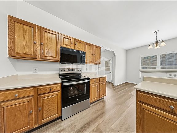 3rd image of 6025 Brambleberry Way