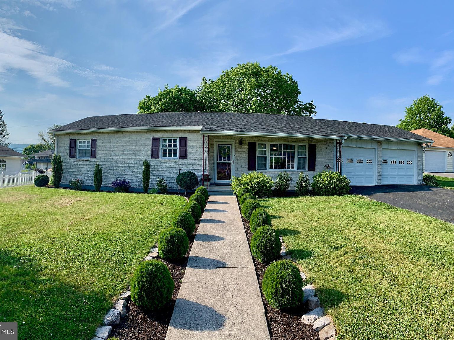 114 W Maple St, Valley View, PA 17983 Zillow