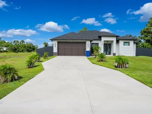 3705 N Sunshine Blvd N, Lehigh Acres, FL 33971