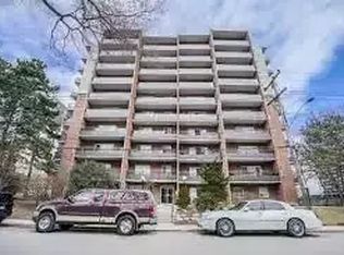 15 Elizabeth St N, Mississauga, ON L5G2Z3