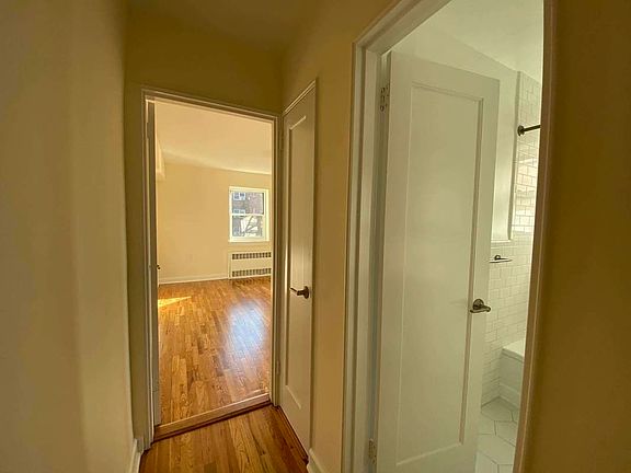 5th image of 135-05 Hoover Ave #6M
