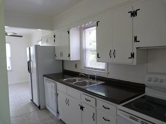 4th image of 3610 Manassas Dr