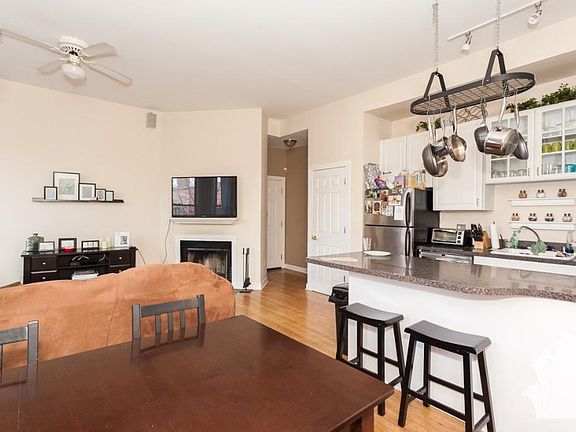 3rd image of 1346 N North Park Ave #1