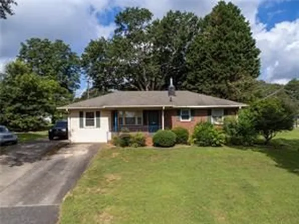 323 Dogwood St, Anderson, SC 29625
