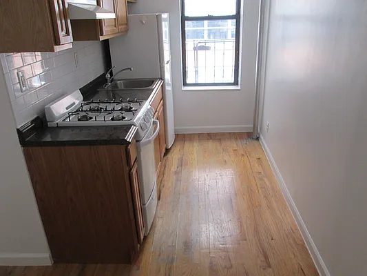 Rented by Michael Palmieri, LREB | media 20