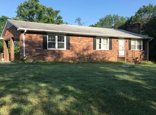 3450 Canterbury Ridge Ct, Winston Salem, NC 27103