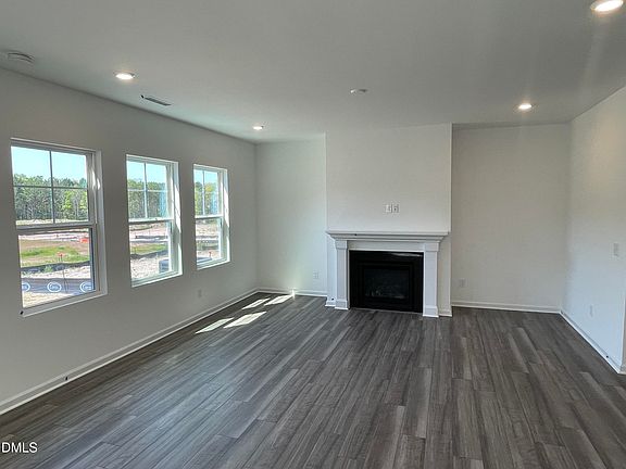 5th image of 3107 Allamore Dr