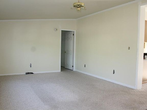 5th image of 37 Headlands Dr