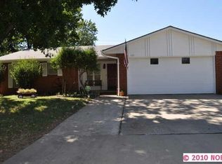 1121 Will Rogers Ct, Claremore, OK 74017