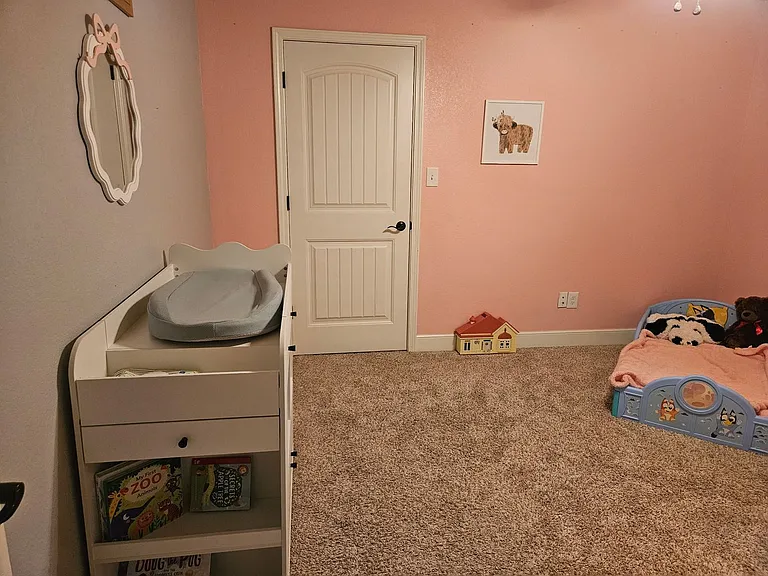 5224 Jarvis St — Photo 7