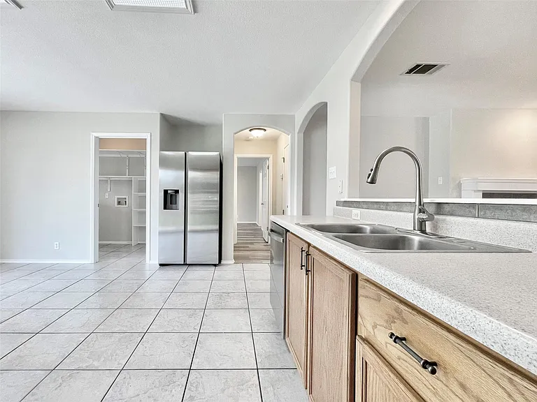 1909 Horizon Park Blvd — Photo 14