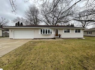 1830 Kings Ct, Muskegon, MI 49445