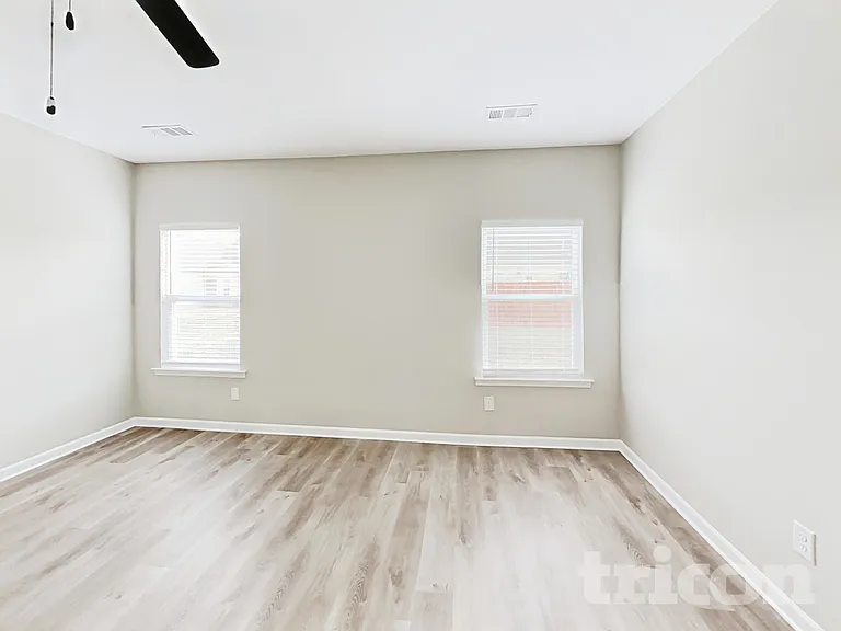 820 Mesa Verde Pl — Photo 10