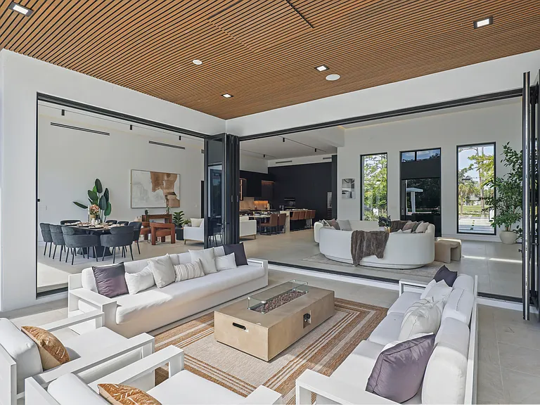 6676 NW 66th Way — Photo 19