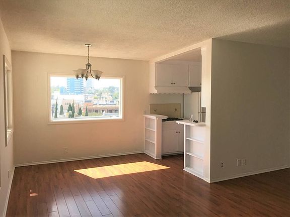 2nd image of 1252 Daniels Dr APT 7