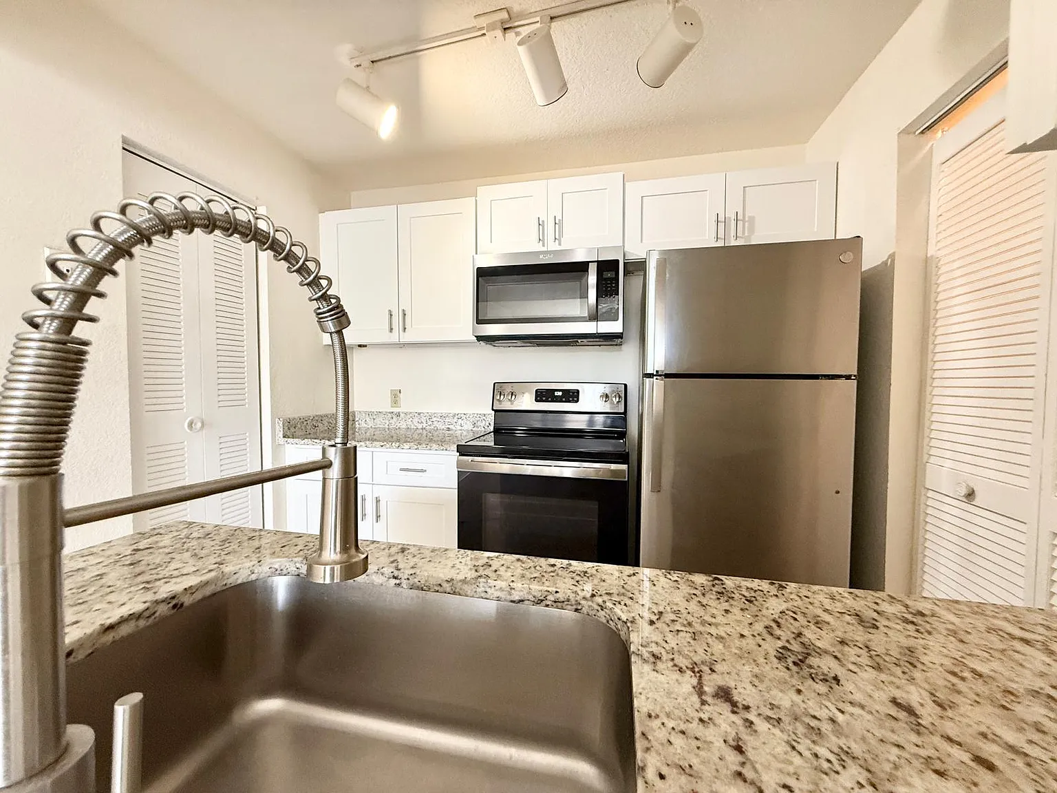 1031 S Hiawassee Road # 2523 - 1 — Photo 3