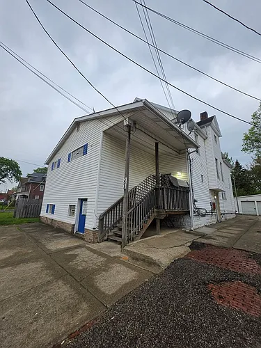 398 E South St Photo 1