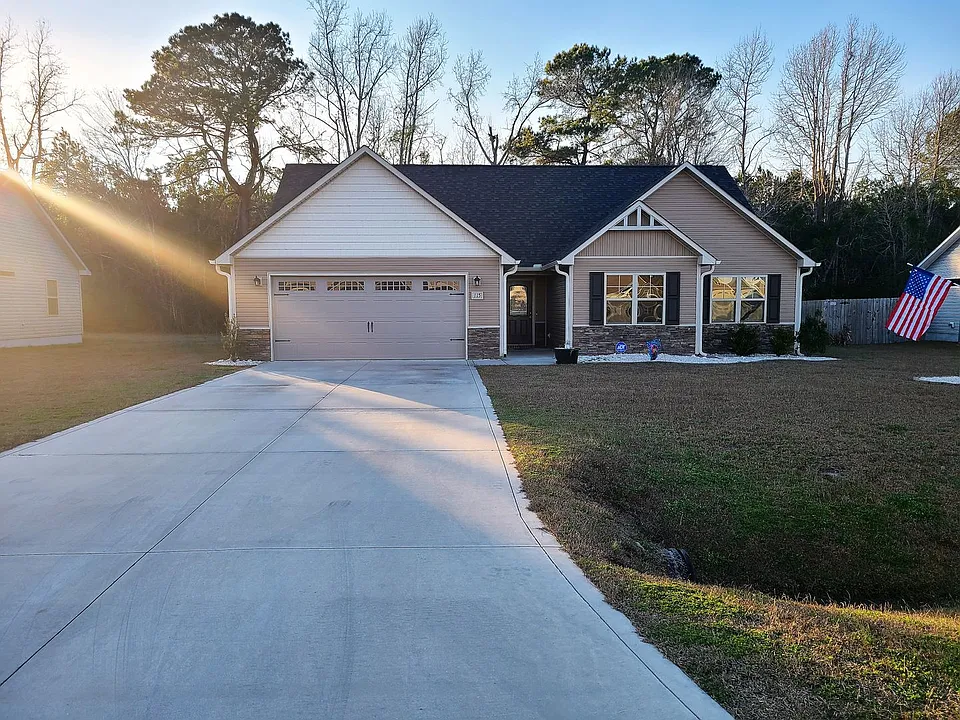 115 Bridgeport Dr